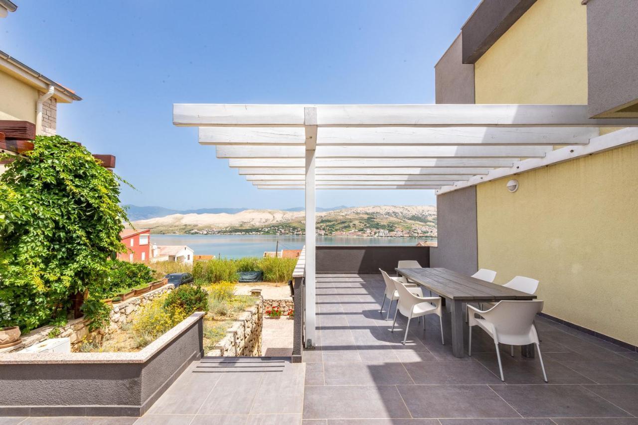 Apartments Lili Pag Town Εξωτερικό φωτογραφία