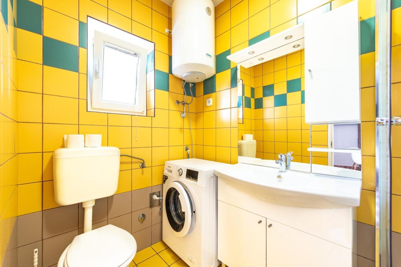 Apartments Lili Pag Town Εξωτερικό φωτογραφία