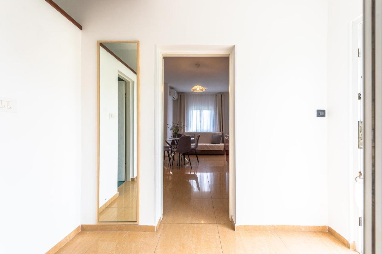 Apartments Lili Pag Town Εξωτερικό φωτογραφία