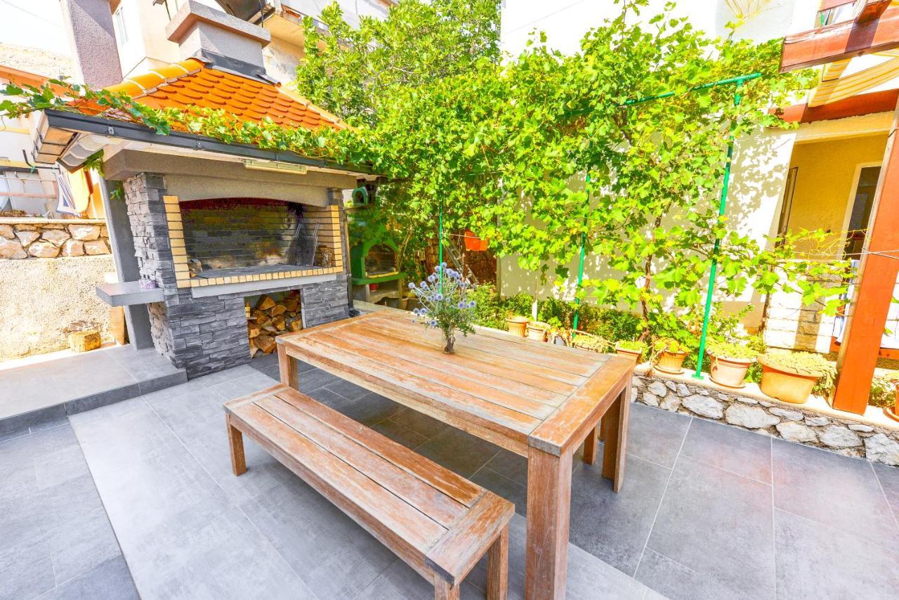 Apartments Lili Pag Town Εξωτερικό φωτογραφία