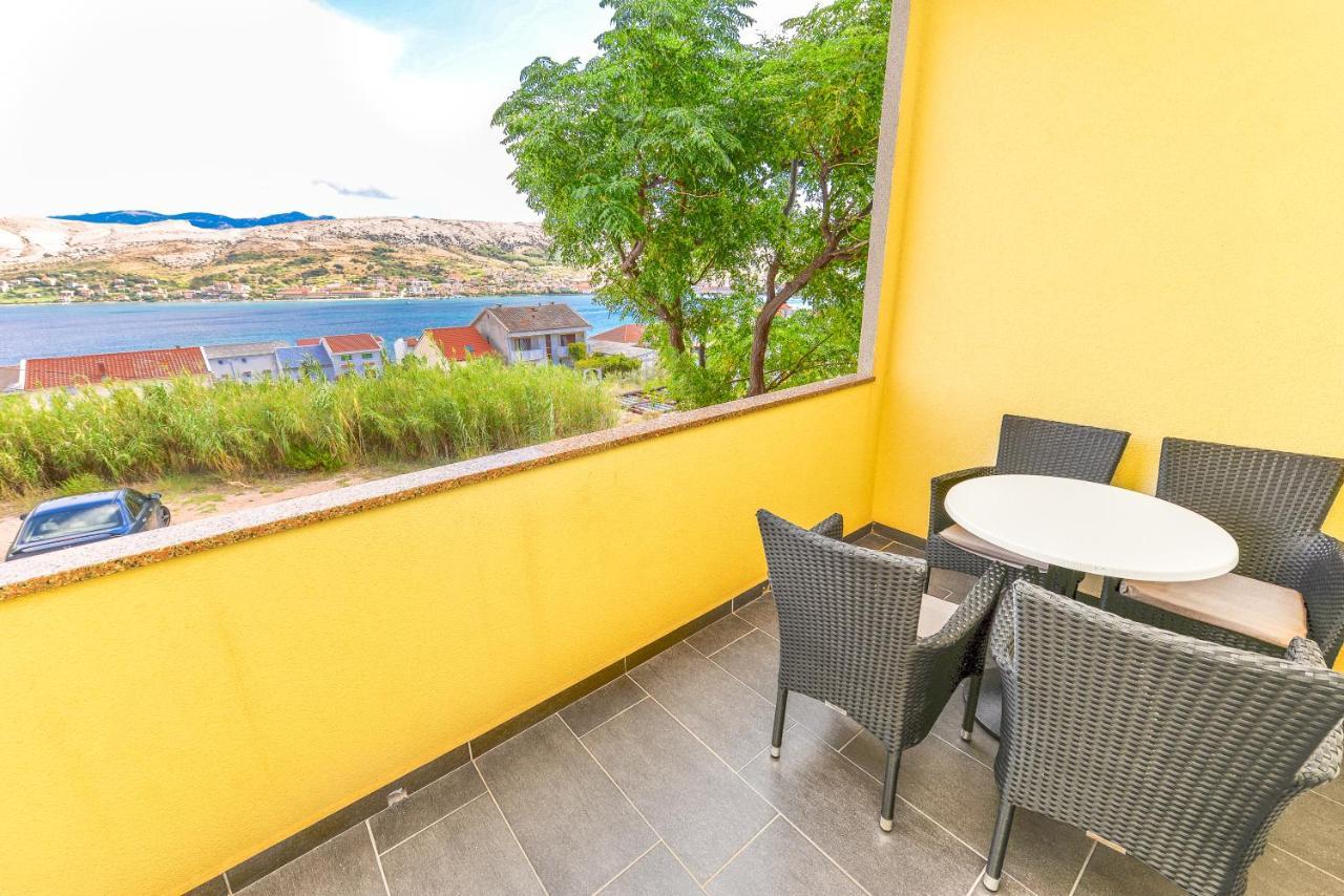 Apartments Lili Pag Town Εξωτερικό φωτογραφία